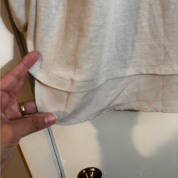 3/4 sleeve cream colored blouse - Picture 4 of 8